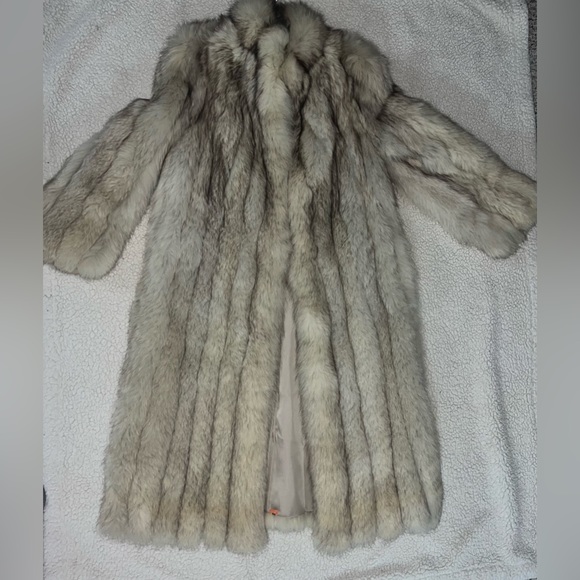 Fox Fur Jacket - Picture 2 of 4